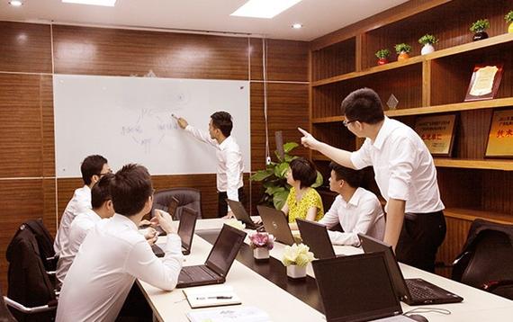 郑州华久科技 深耕计算机软硬件开发的技术先锋